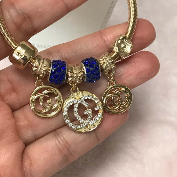 Fashion Jewelry Gold Tone Charms With Pendant Bracelet Elastic Bangle New - Picture 3 of 7